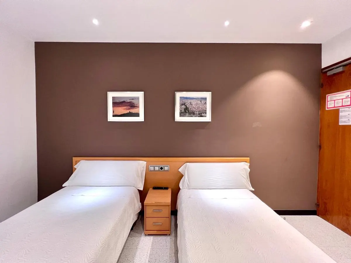 ** Guest house Hostal Apolo Barcelona Spain
