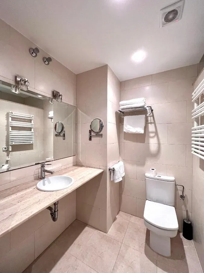 Hostal Apolo Barcelona Guest house
