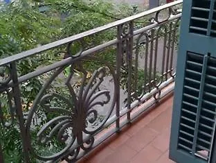 ** Guest house Hostal Apolo Barcelona Spain