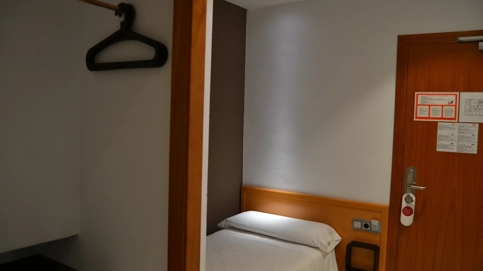 Guest house Hostal Apolo Barcelona