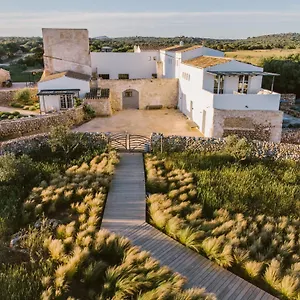 https://torre-vella-fontenille-menorca.balearic-islands.net