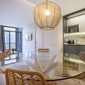 https://happy-apartments-barcelona.catalonia-hotels.com
